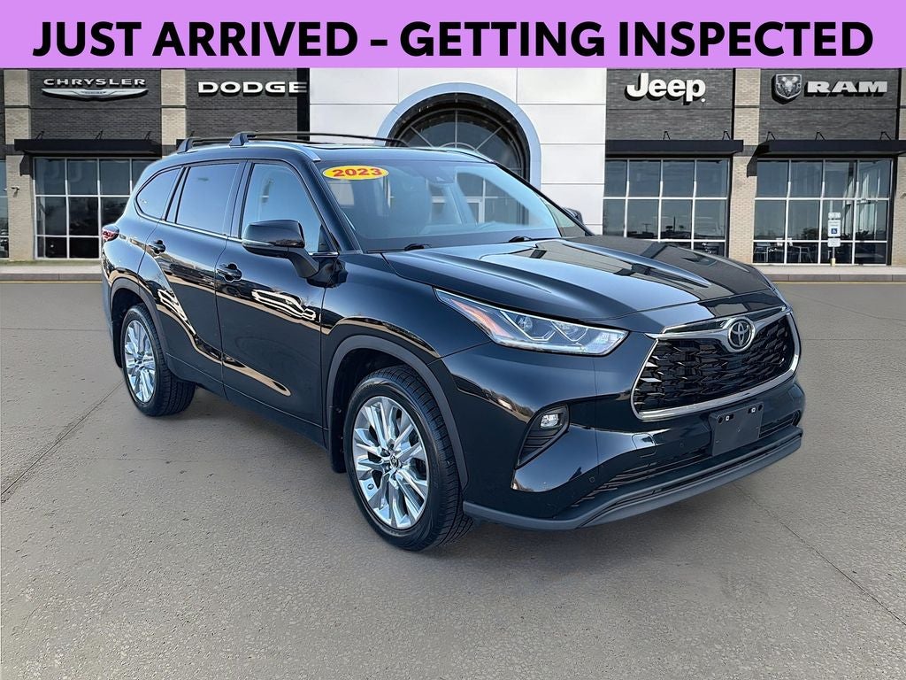 2023 Toyota Highlander L