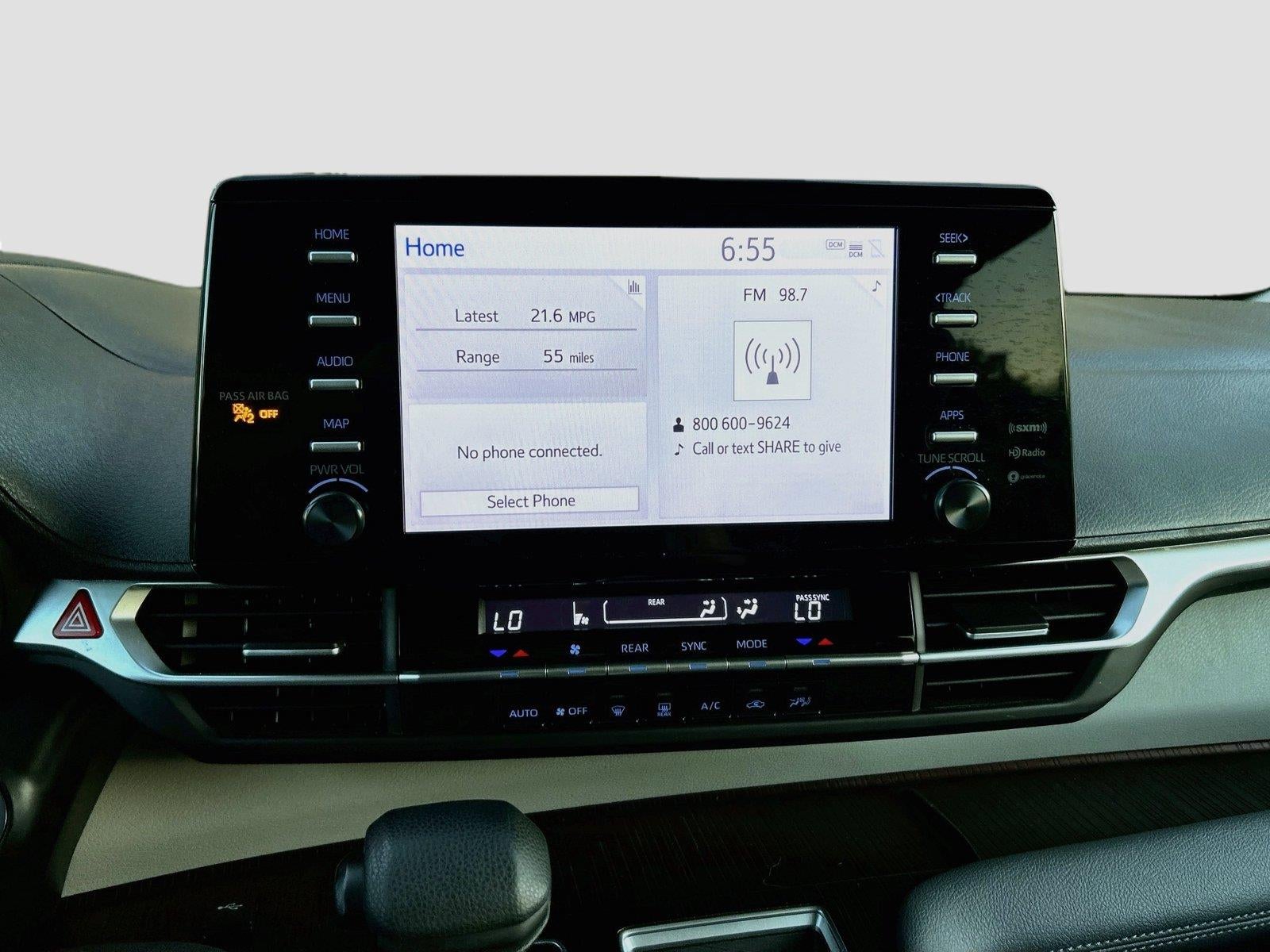 2024 Toyota Sienna LE