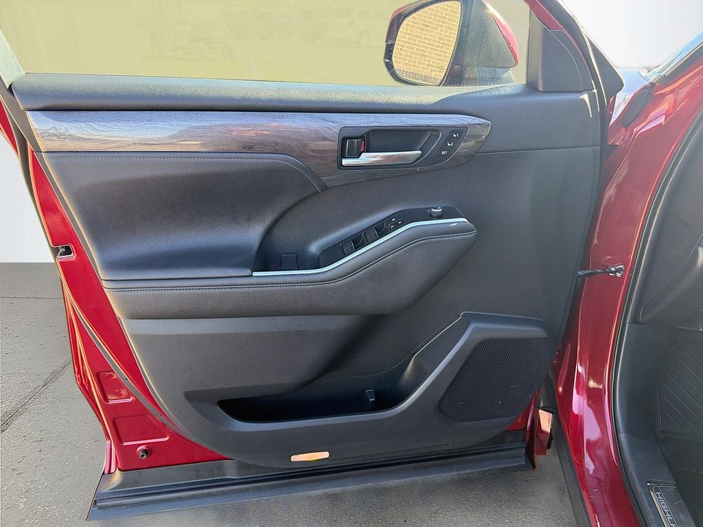 2023 Toyota Highlander Hybrid Limited