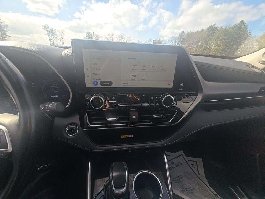 2023 Toyota Highlander Hybrid Limited