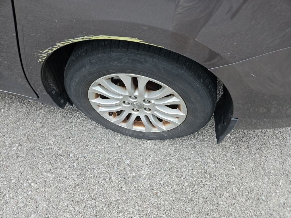 2011 Toyota Sienna XLE V6