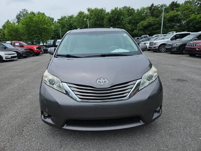2011 Toyota Sienna XLE V6