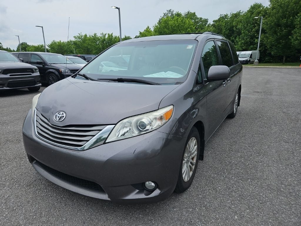 2011 Toyota Sienna XLE V6