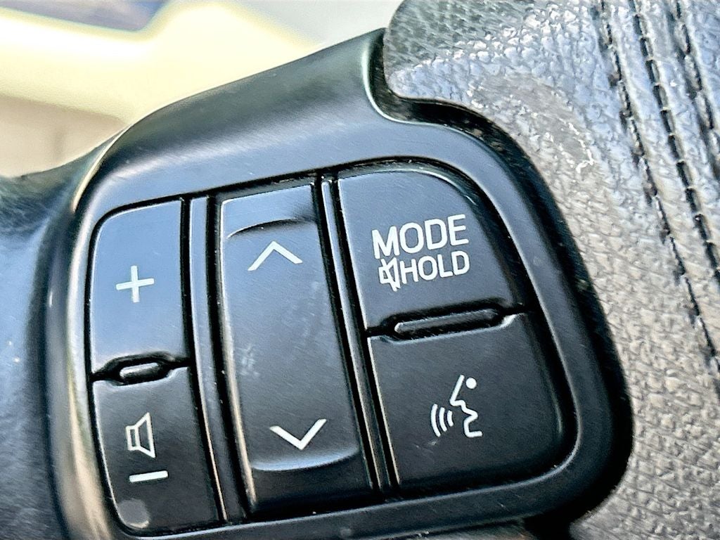 2015 Toyota Sienna XLE 8 Passenger