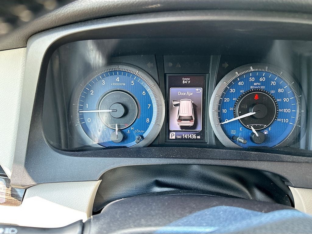 2015 Toyota Sienna XLE 8 Passenger