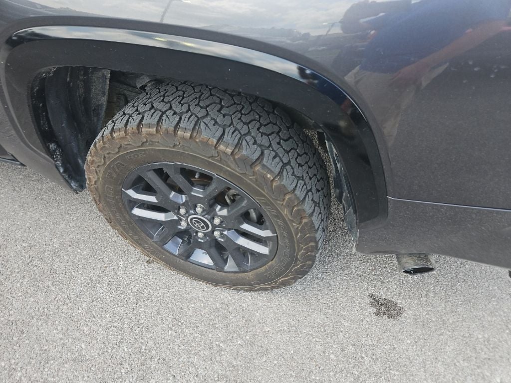 2023 Toyota Tundra Hybrid Platinum
