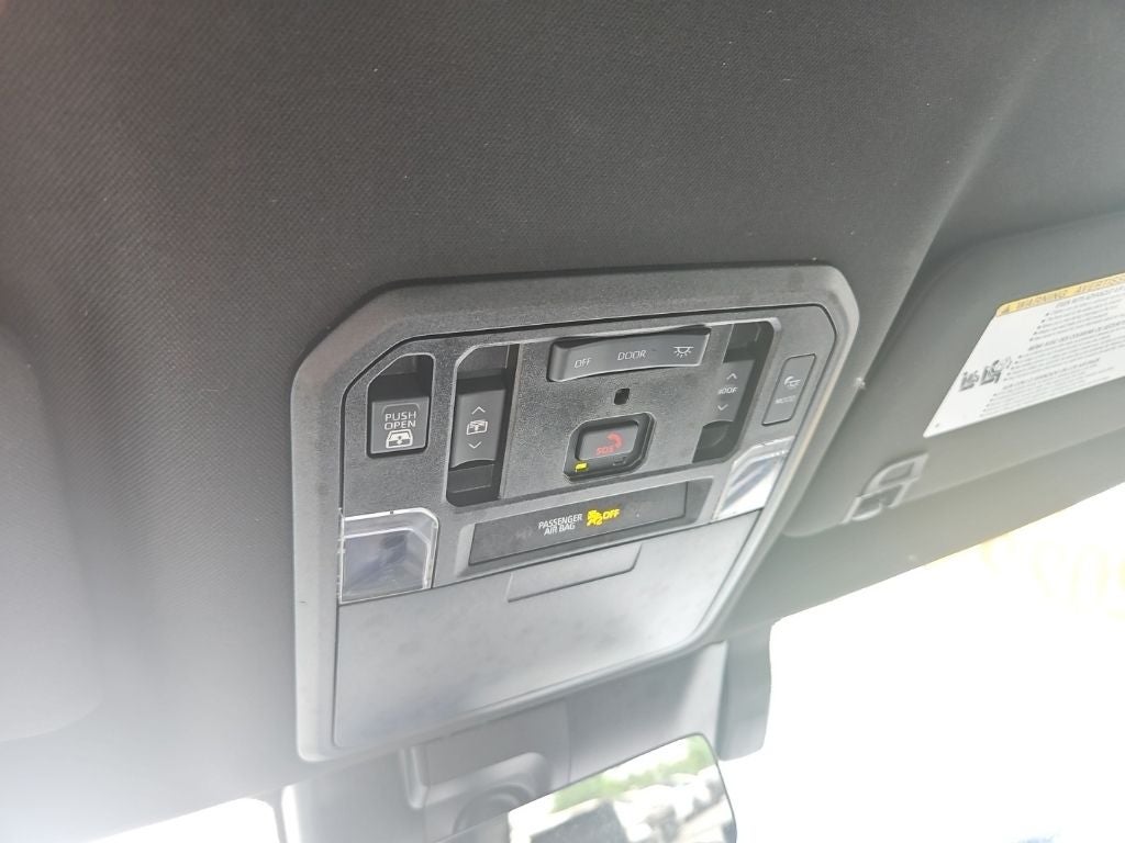 2023 Toyota Tundra Hybrid Platinum