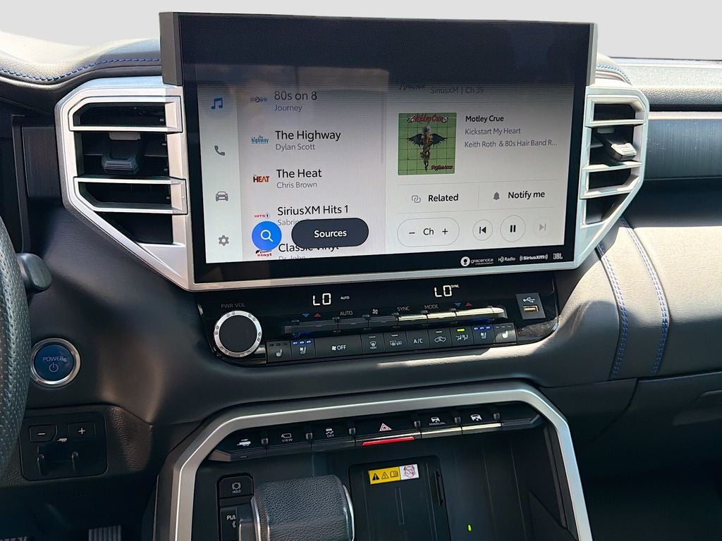 2023 Toyota Tundra Hybrid Platinum