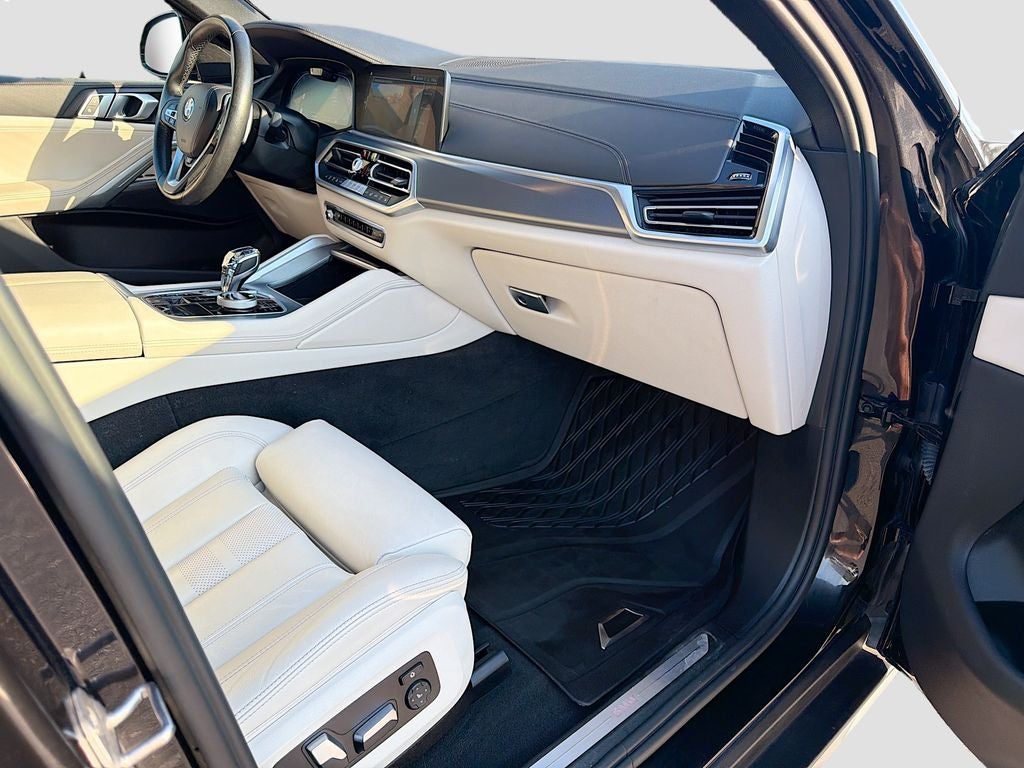 2022 BMW X6 xDrive40i
