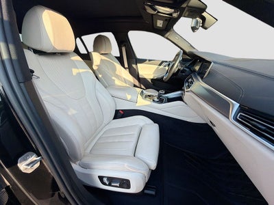 2022 BMW X6 xDrive40i