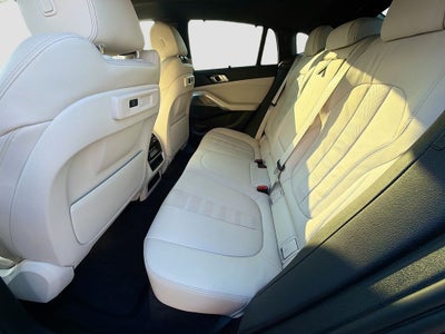 2022 BMW X6 xDrive40i