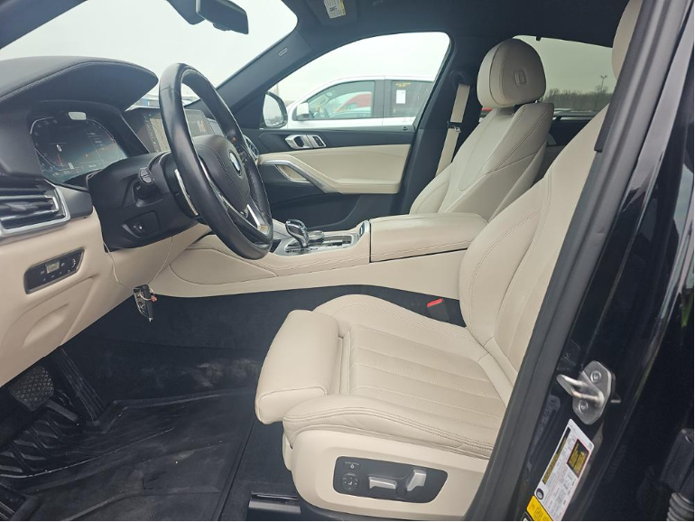 2022 BMW X6 xDrive40i