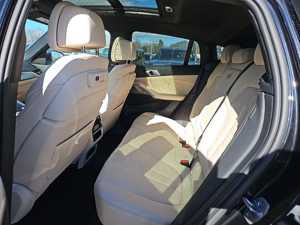 2022 BMW X6 xDrive40i