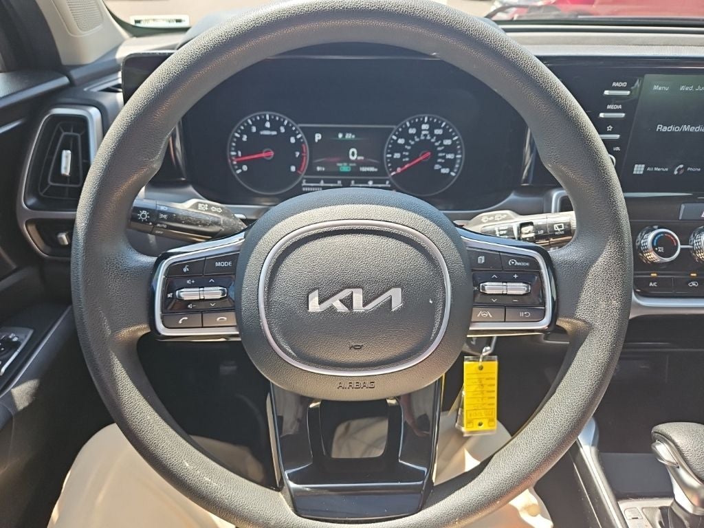 2022 Kia Sorento LX