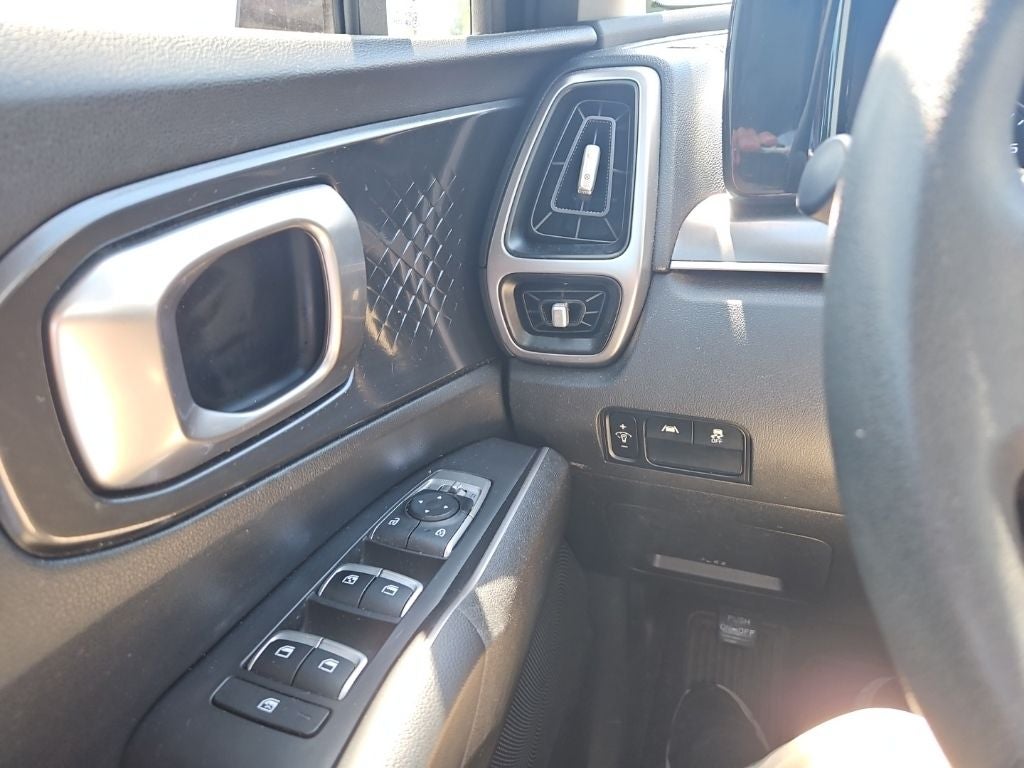 2022 Kia Sorento LX