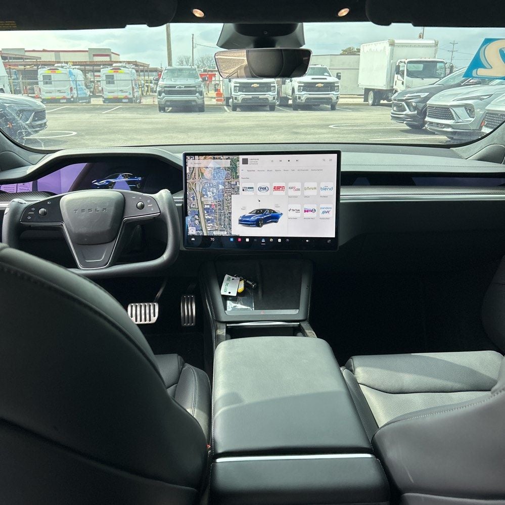 2022 Tesla Model S Plaid