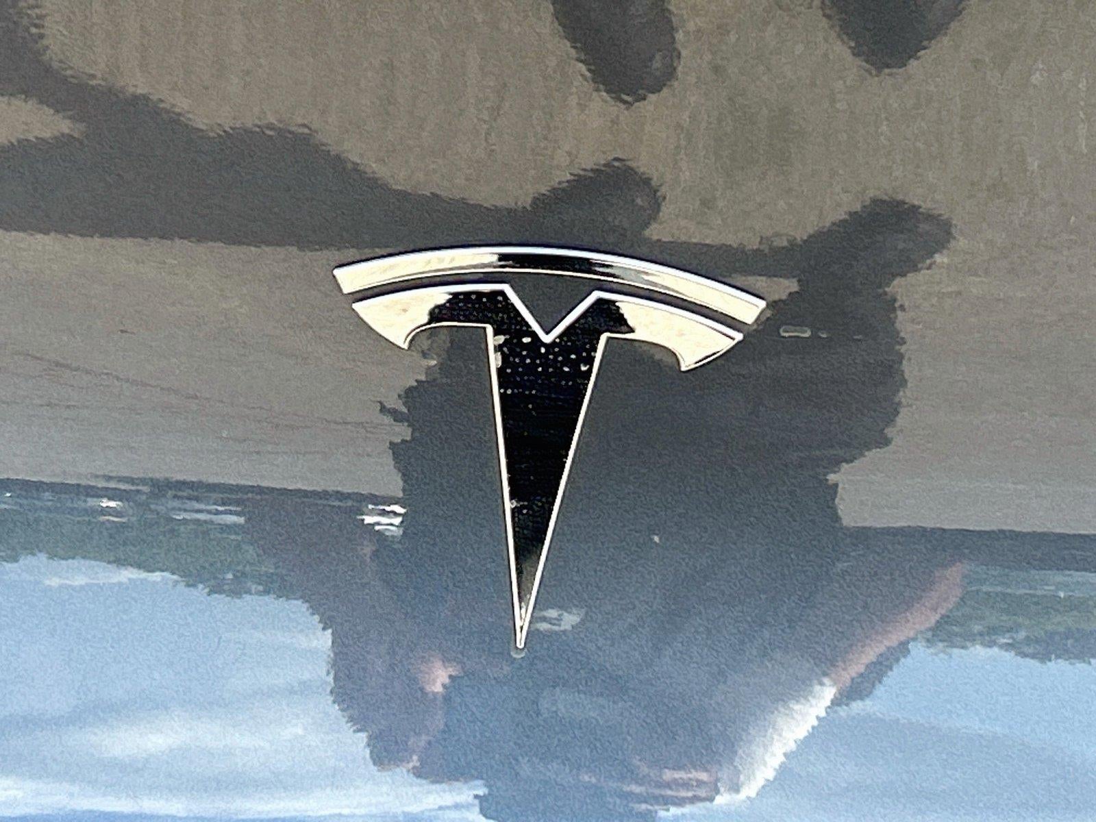 2023 Tesla Model Y Performance Dual Motor All-Wheel Drive