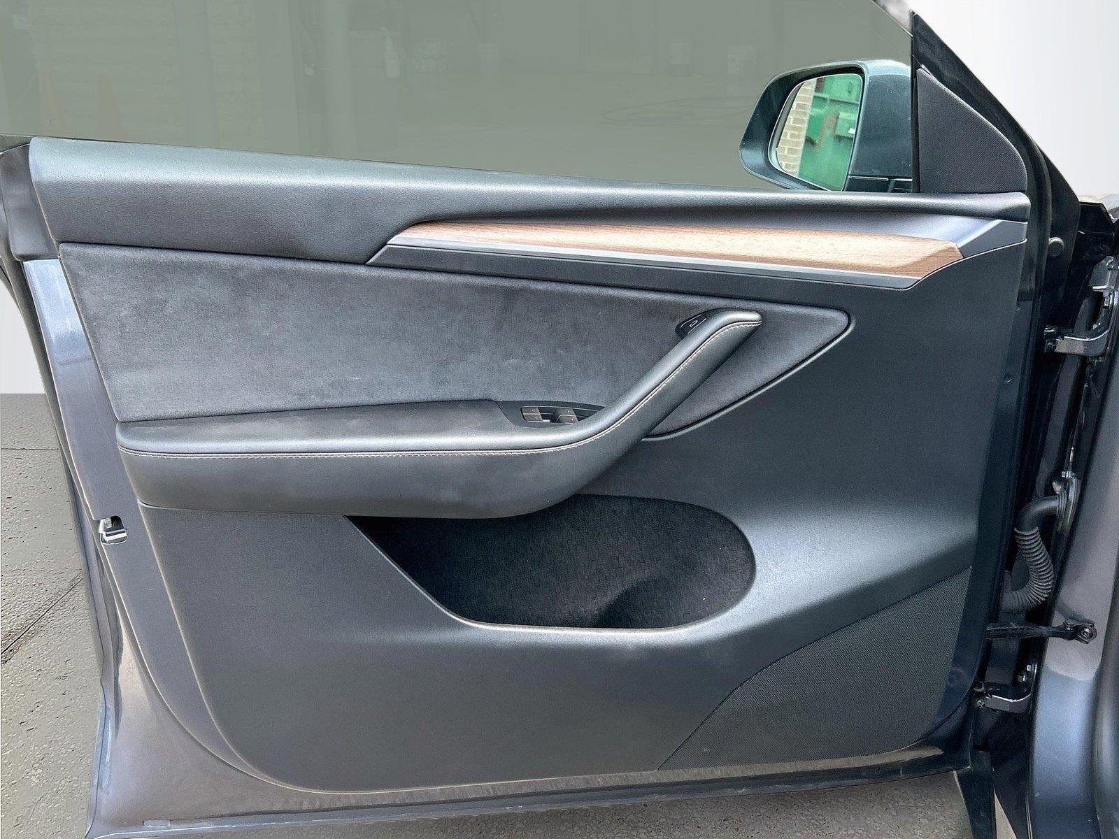 2023 Tesla Model Y Performance Dual Motor All-Wheel Drive