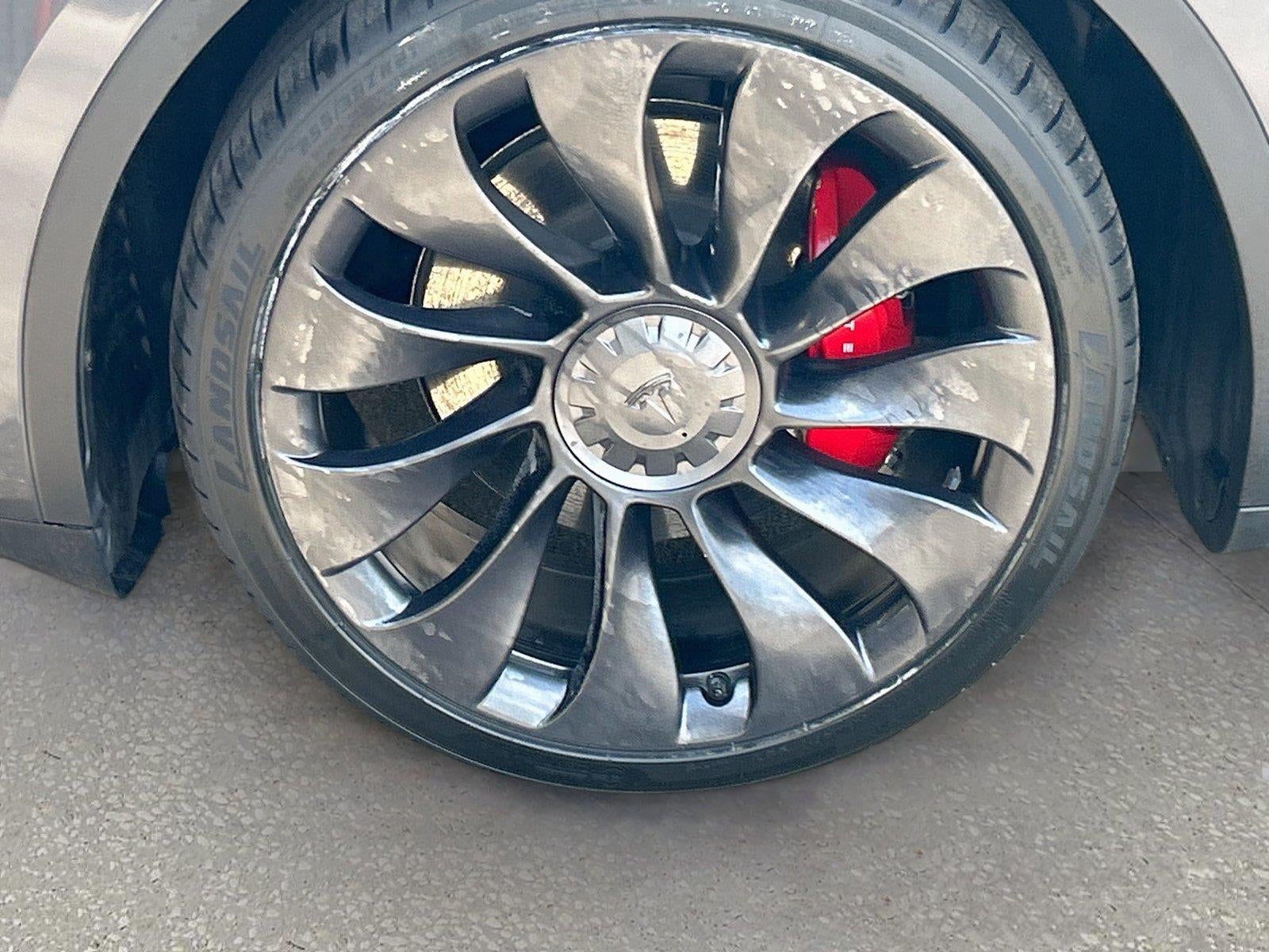 2023 Tesla Model Y Performance Dual Motor All-Wheel Drive