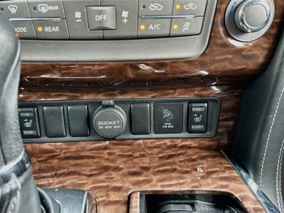 2017 Nissan Armada Platinum