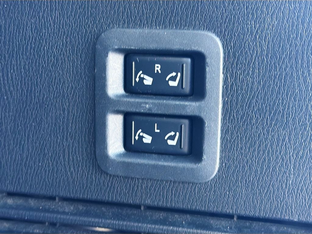 2023 INFINITI QX80 LUXE