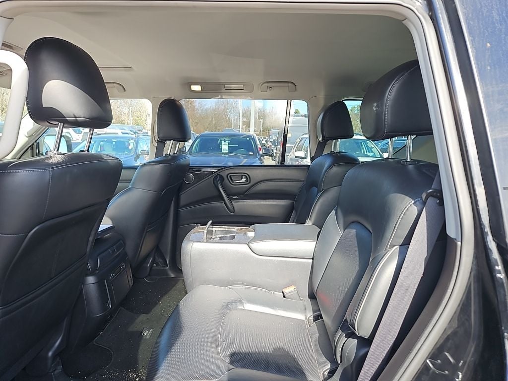 2023 INFINITI QX80 LUXE