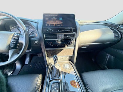 2023 INFINITI QX80 LUXE