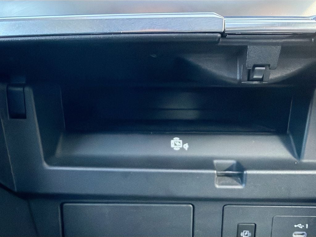 2023 INFINITI QX80 LUXE