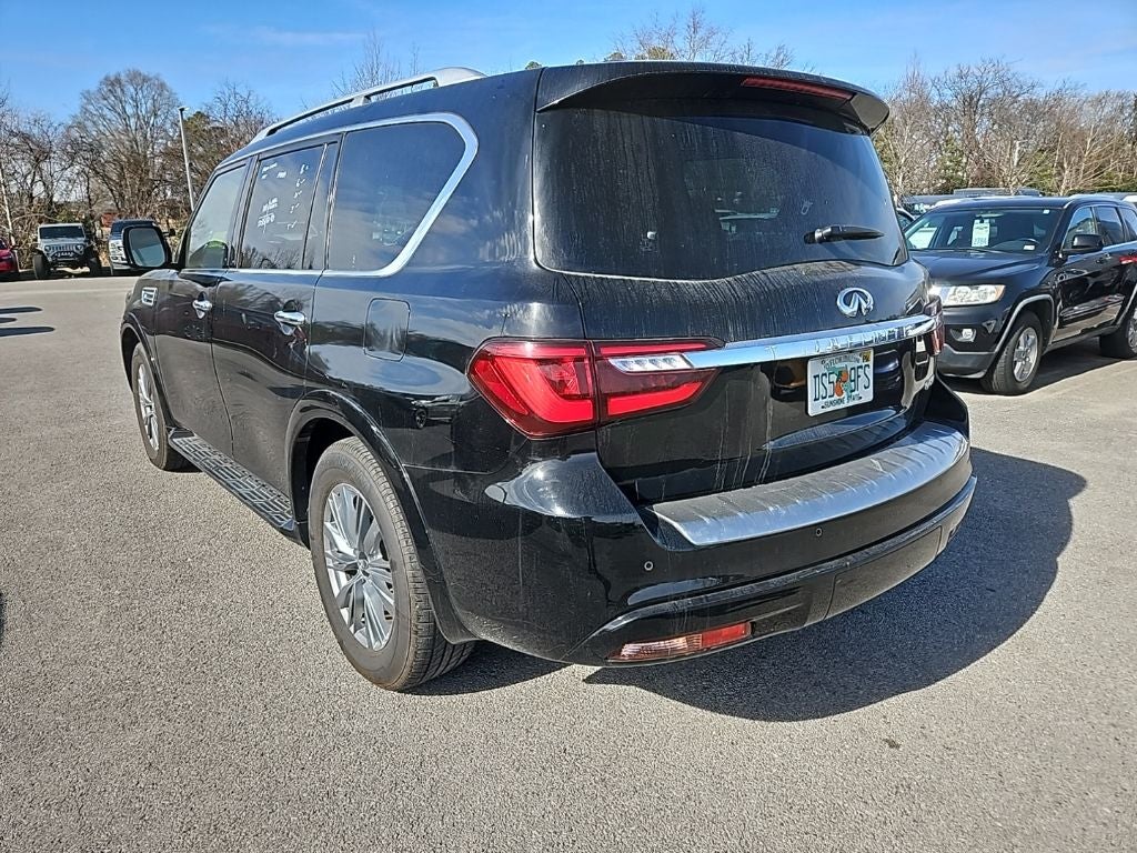 2023 INFINITI QX80 LUXE