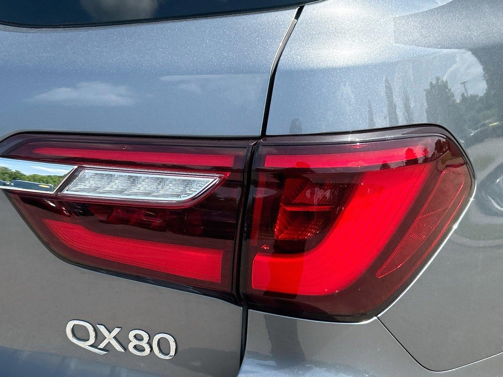 2021 INFINITI QX80 LUXE