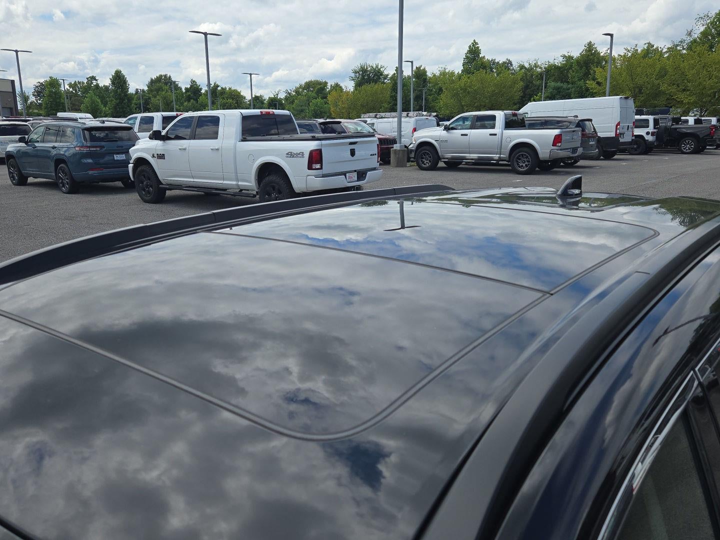 2023 Nissan Rogue SV FWD