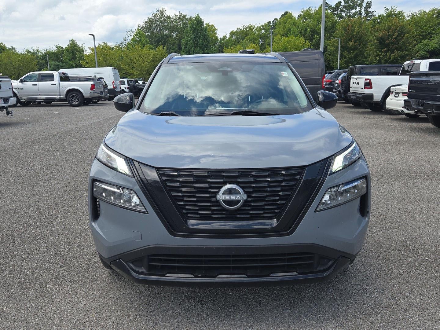 2023 Nissan Rogue SV FWD