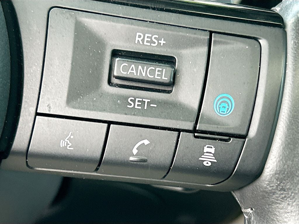 2023 Nissan Rogue SL FWD