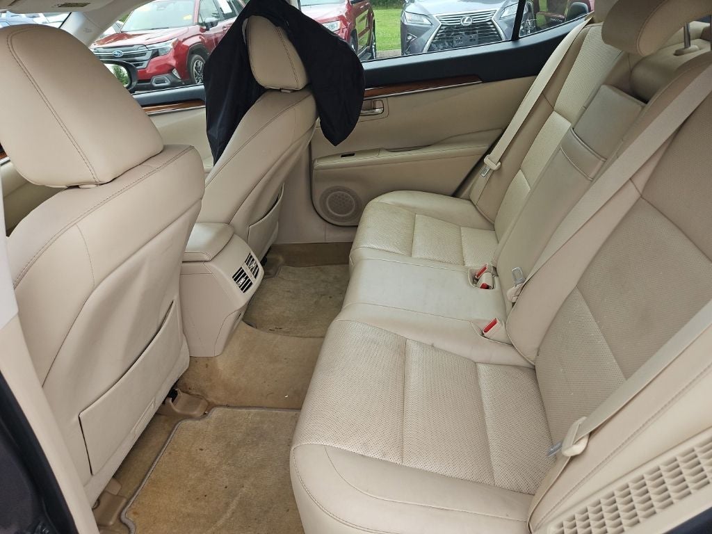 2015 Lexus ES 300h 300h
