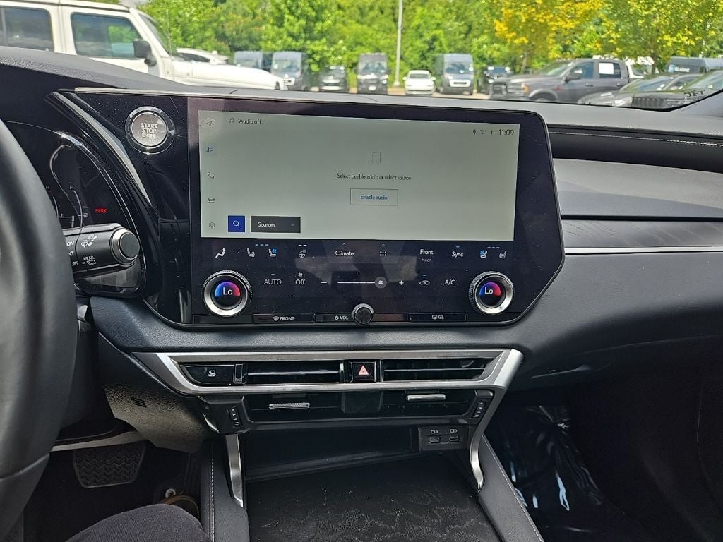 2023 Lexus RX 350 - Photo 18