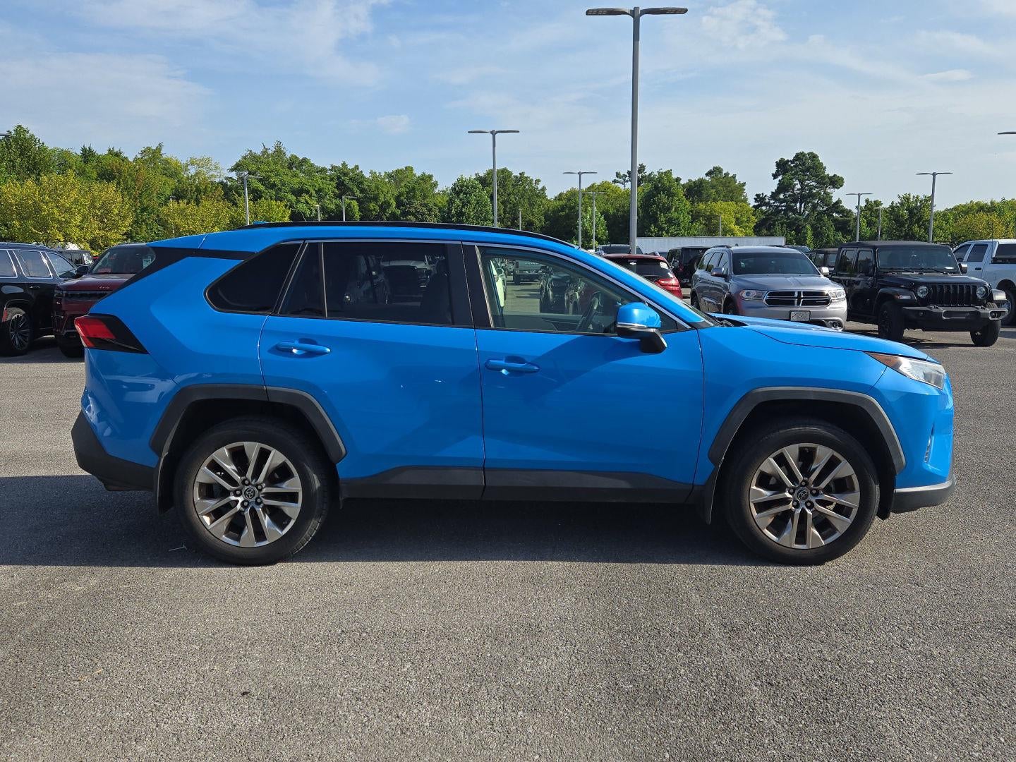 2019 Toyota RAV4 XLE Premium