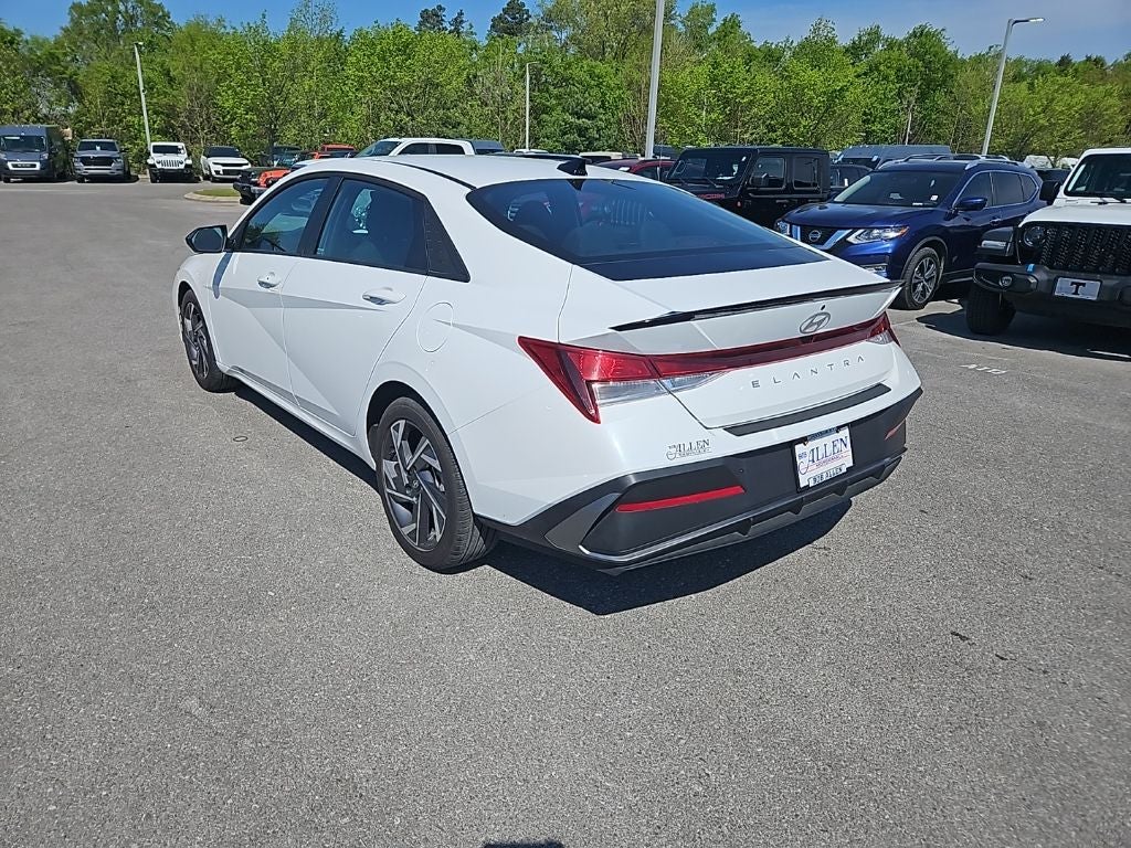 2025 Hyundai Elantra SEL Sport