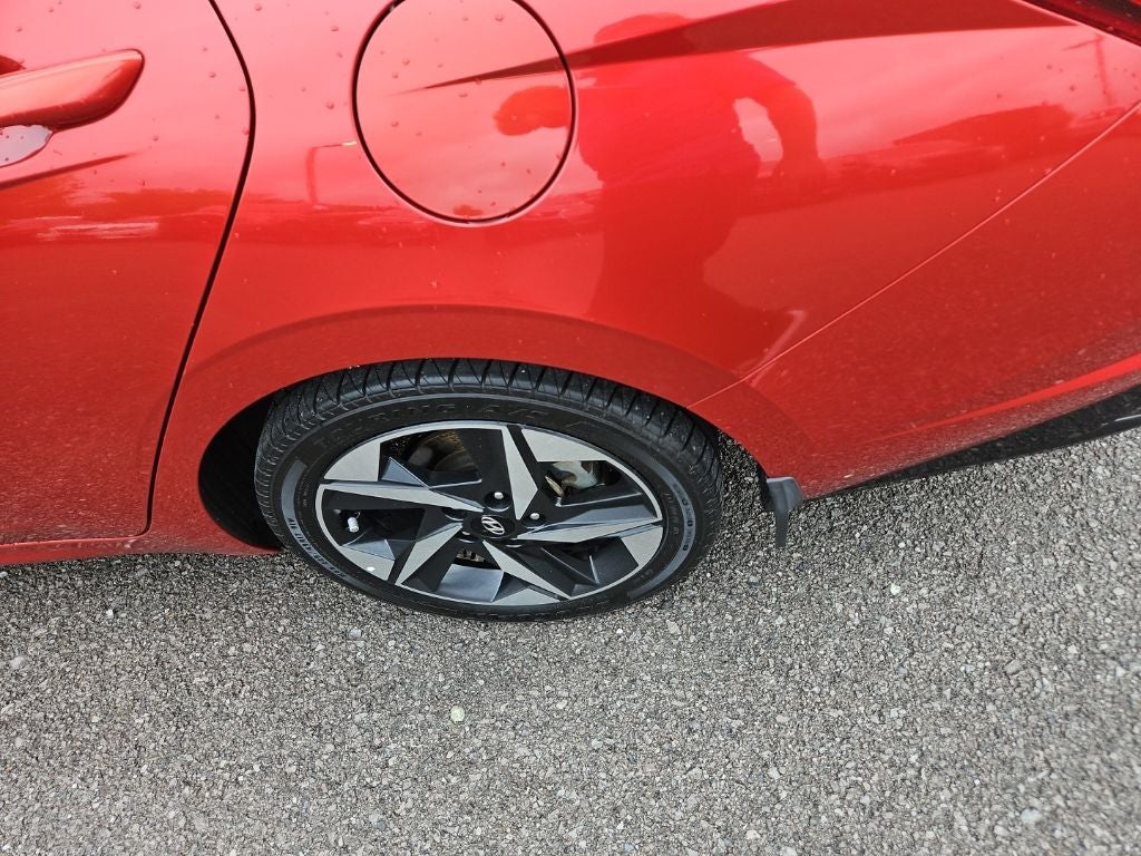 2022 Hyundai Elantra Limited