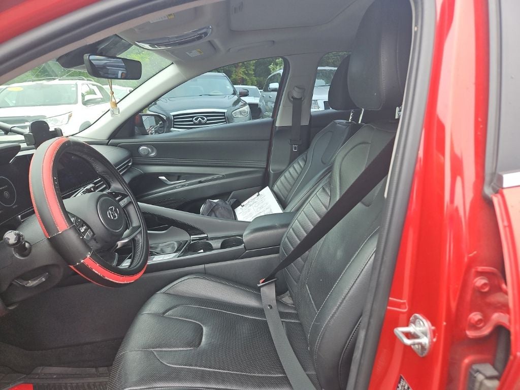 2022 Hyundai Elantra Limited