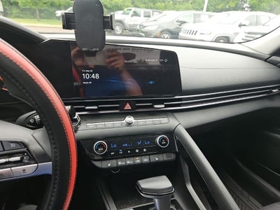 2022 Hyundai Elantra Limited