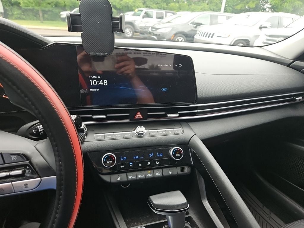 2022 Hyundai Elantra Limited