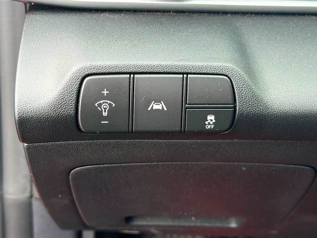 2022 Hyundai Elantra Limited