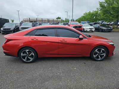 2022 Hyundai Elantra Limited