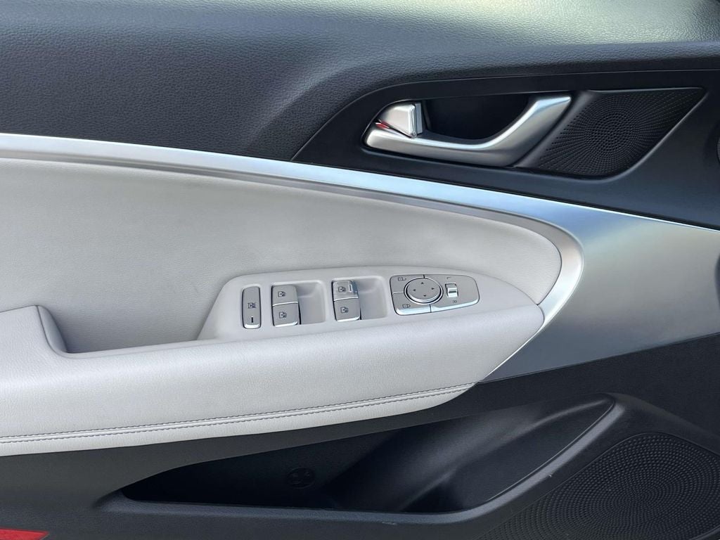 2023 Genesis G70 2.0T RWD