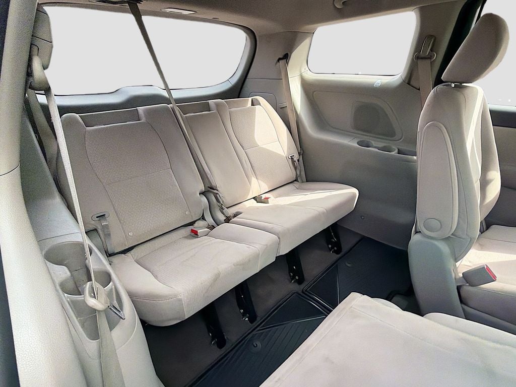2017 Kia Sedona L