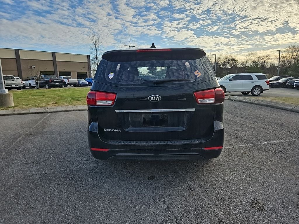 2017 Kia Sedona L