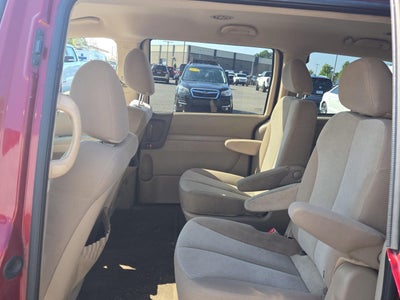2012 Kia Sedona LX