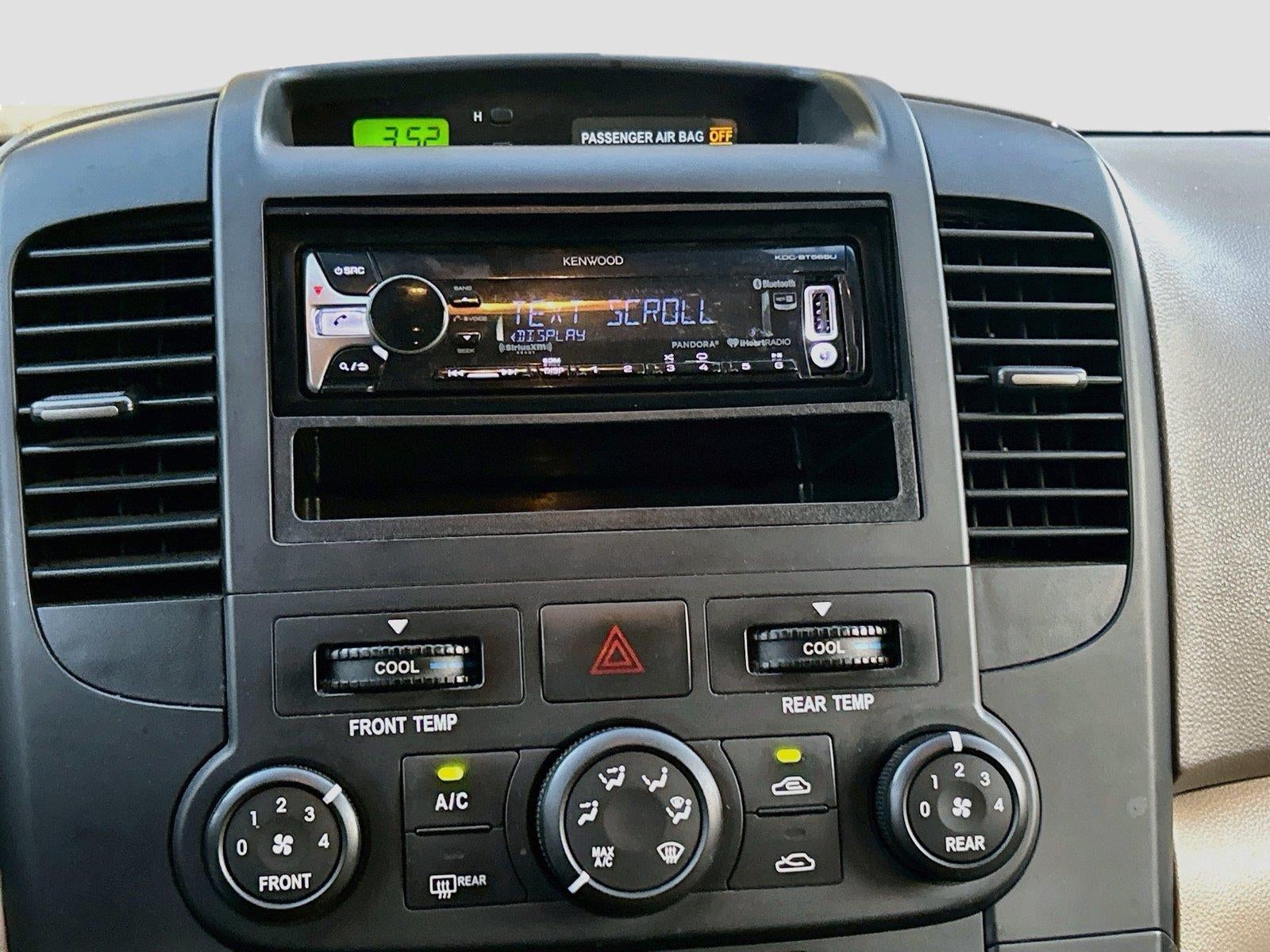 2012 Kia Sedona LX