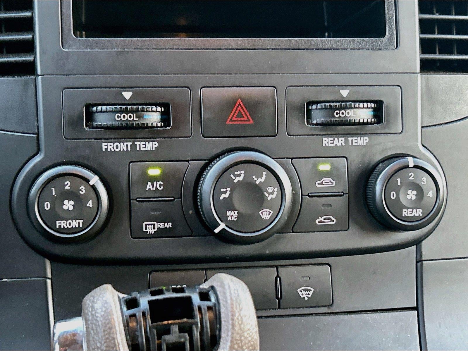 2012 Kia Sedona LX