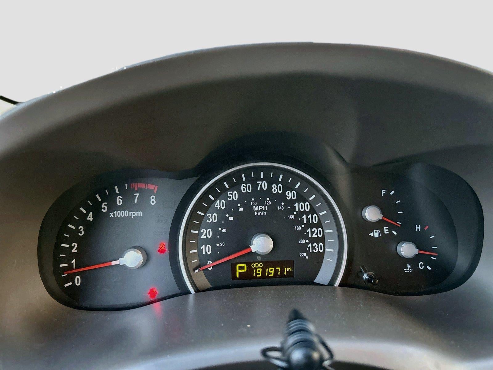 2012 Kia Sedona LX